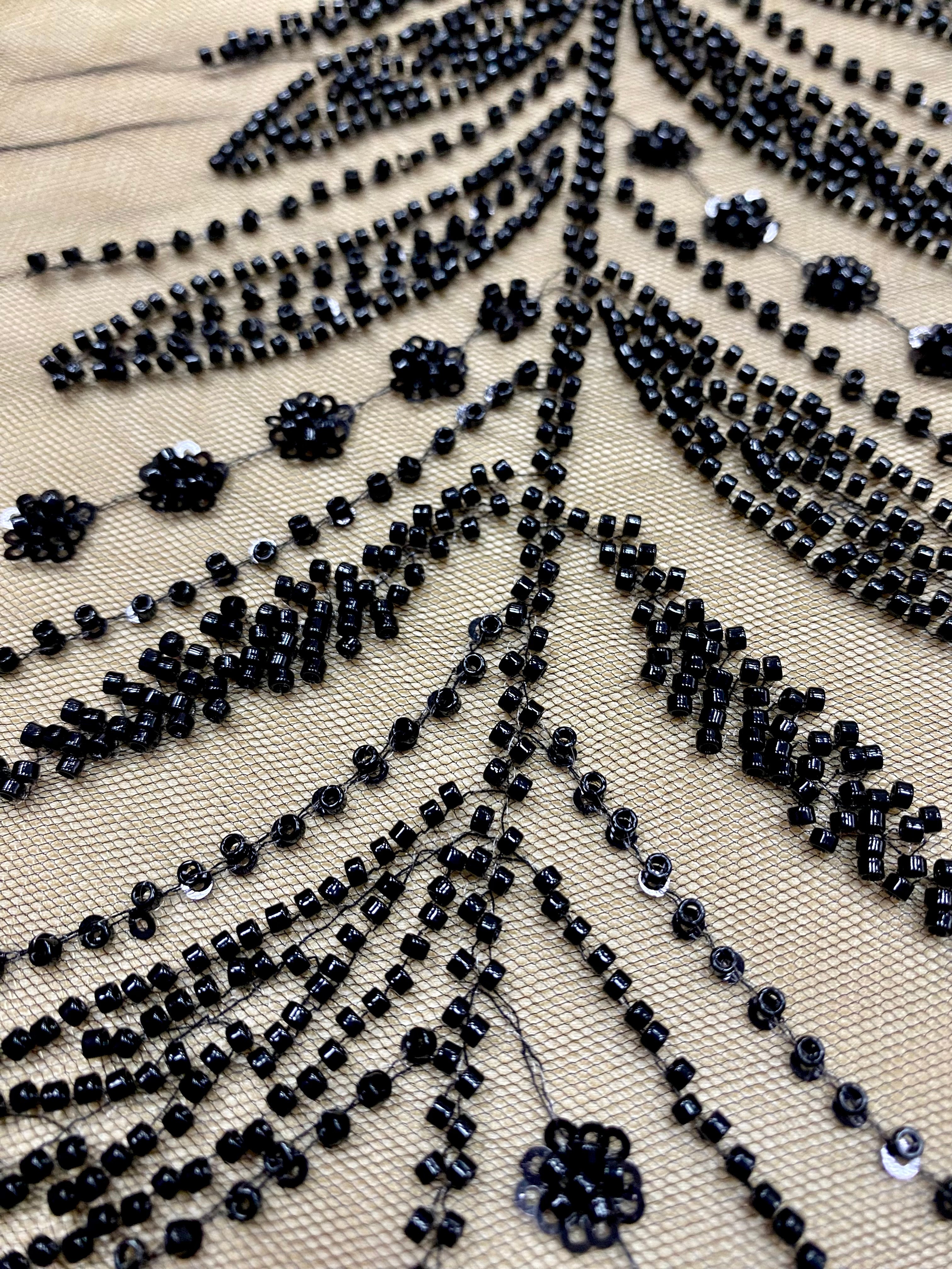Dantela Couture Neagra cu Crengi, cu Margele si Paiete