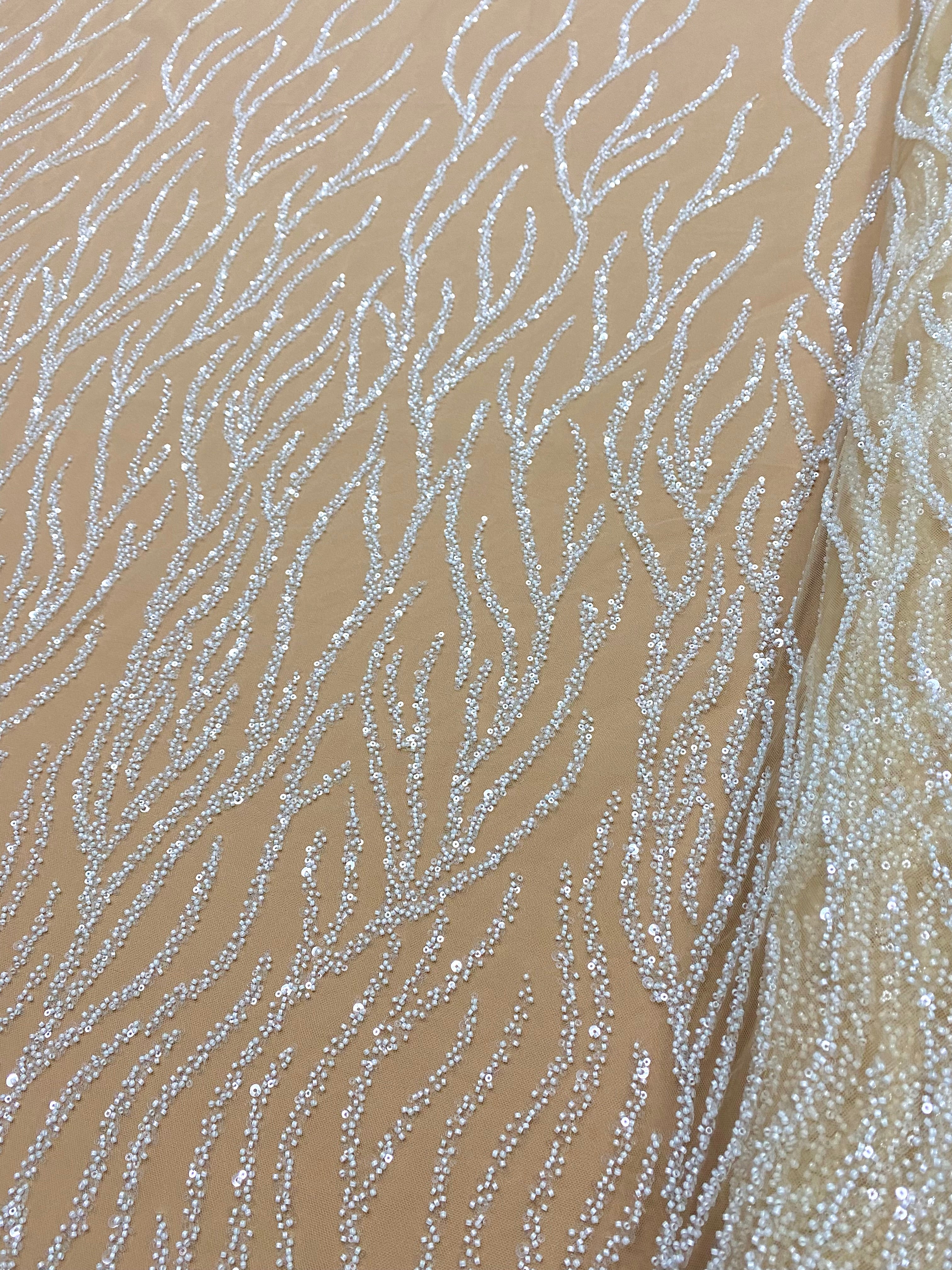 Cupon 1.56 m din Dantela Couture Ivory pe Tulle Nude cu Siraguri, cu Margele si Paiete