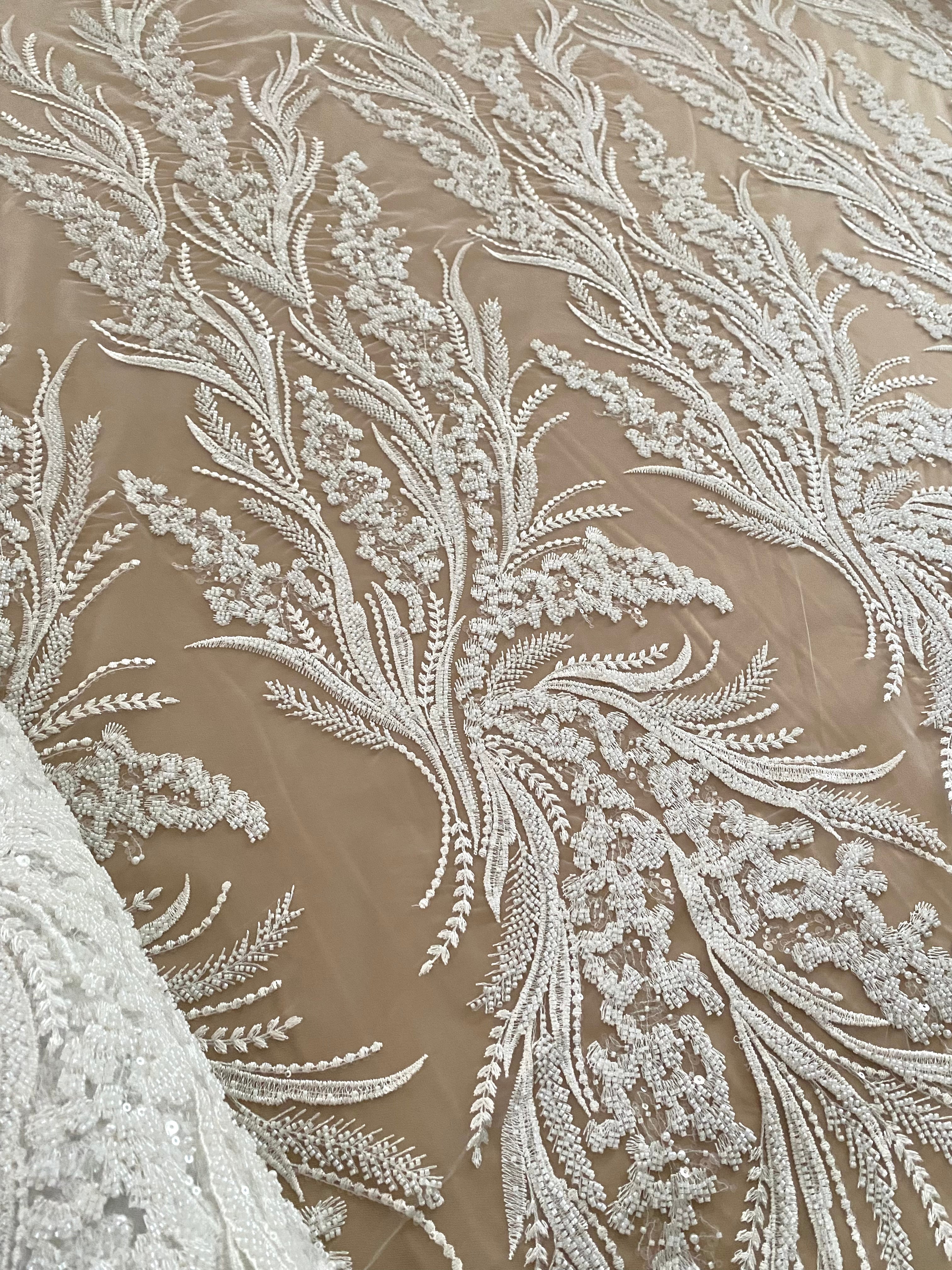 Lace with Floral Pattern, with Sided Pearls and Sequins