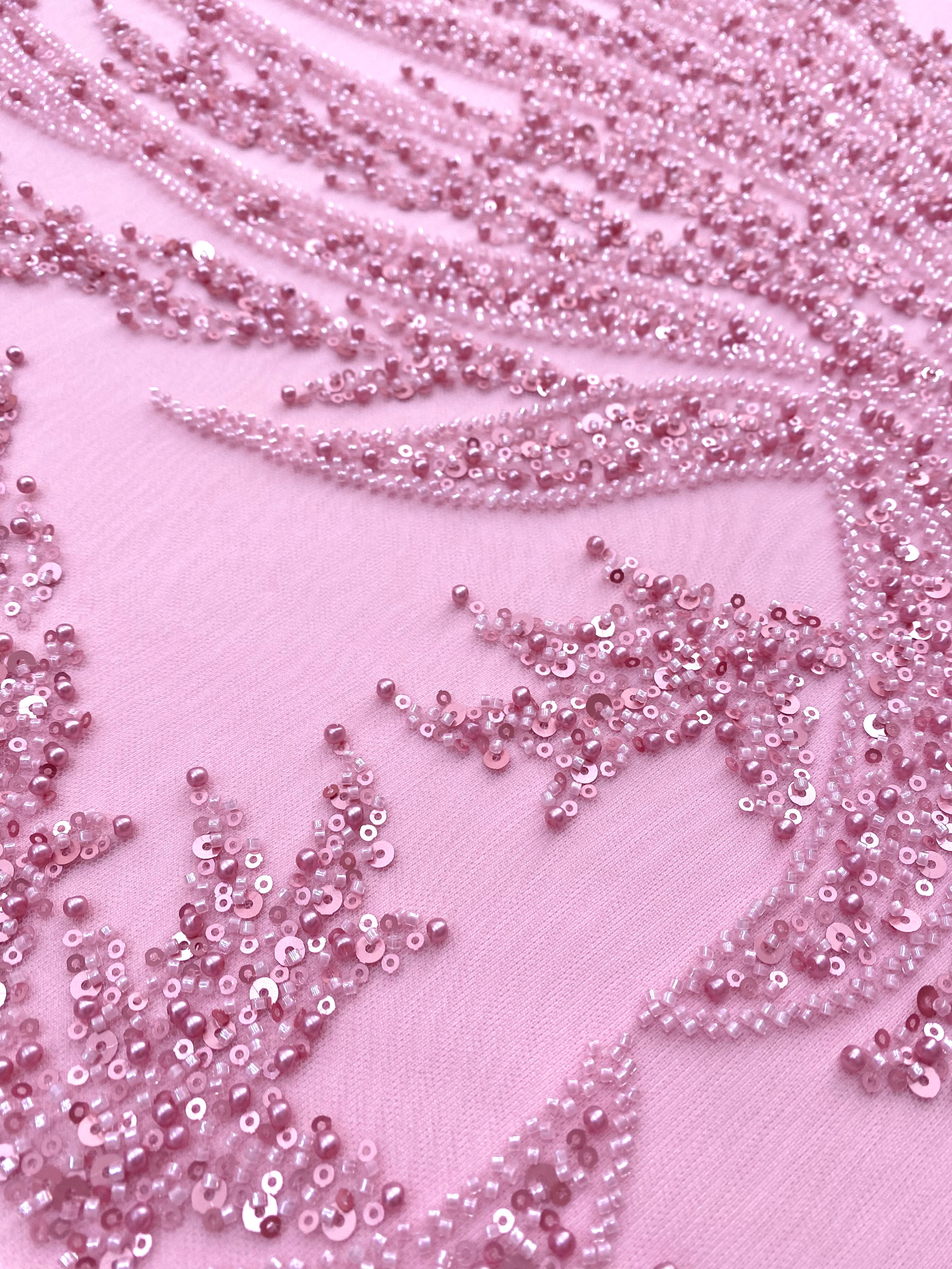 Dantela Couture Roz cu Panou, cu Perle, Margele si Paiete