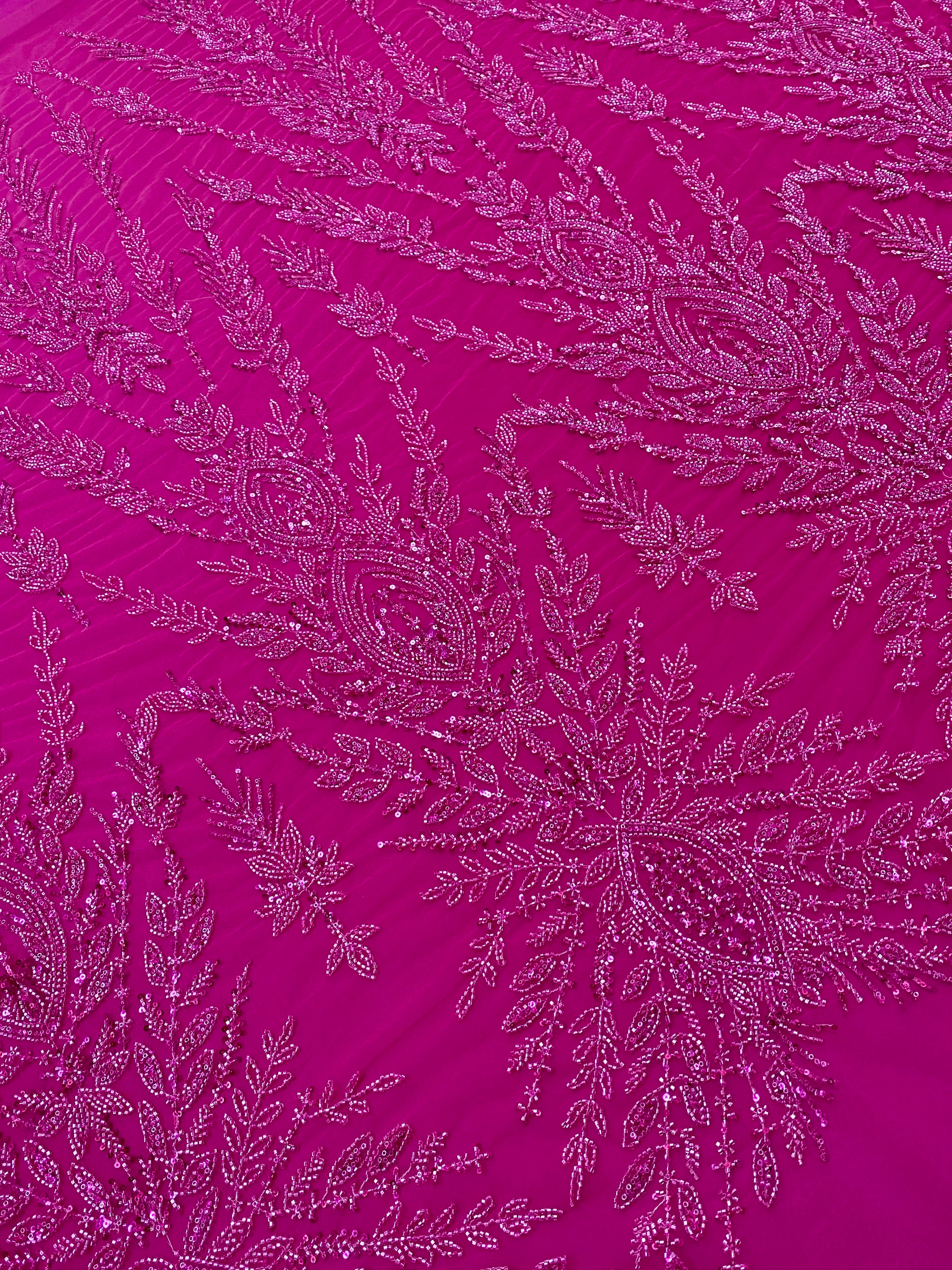 Dantela Couture Fucsia cu Model Simetric, cu Margele si Paiete