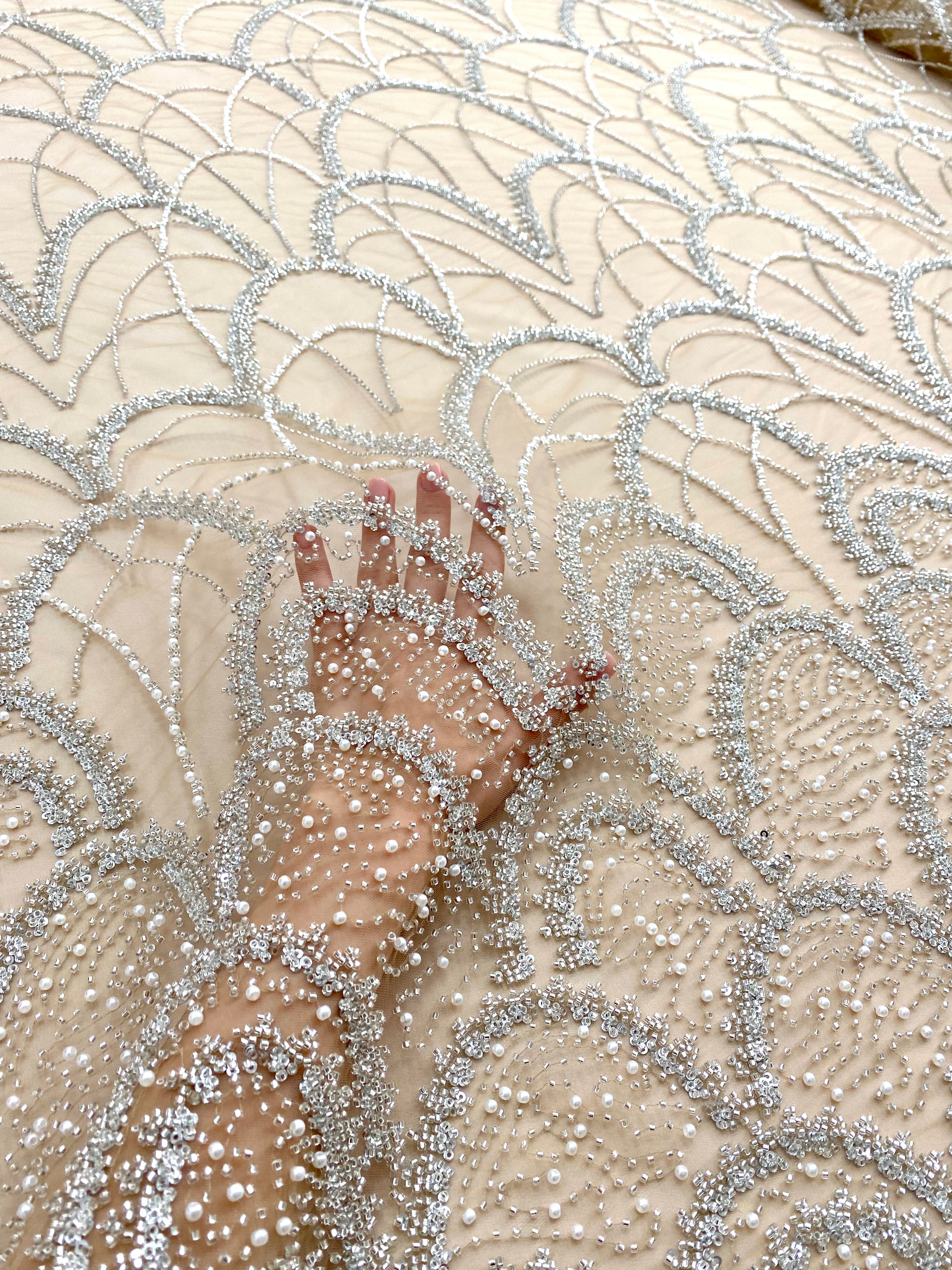 Cupon 2.39 m din Dantela Couture Argintie pe Tulle Nude cu Model Geometric, cu Perle, Margele si Paiete