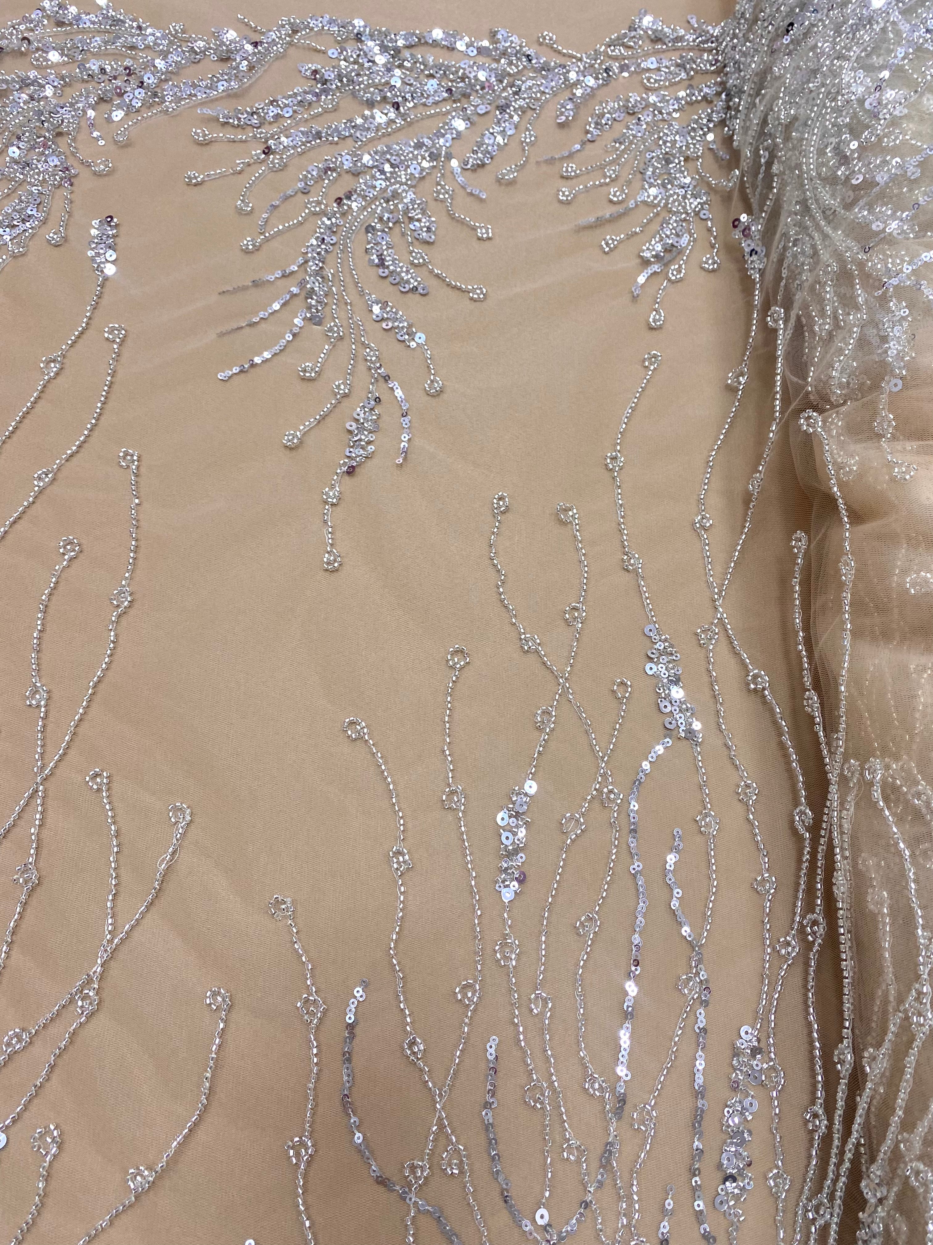 Dantela Couture Argintie pe Tulle Nude, cu Siraguri, cu Margele si Paiete
