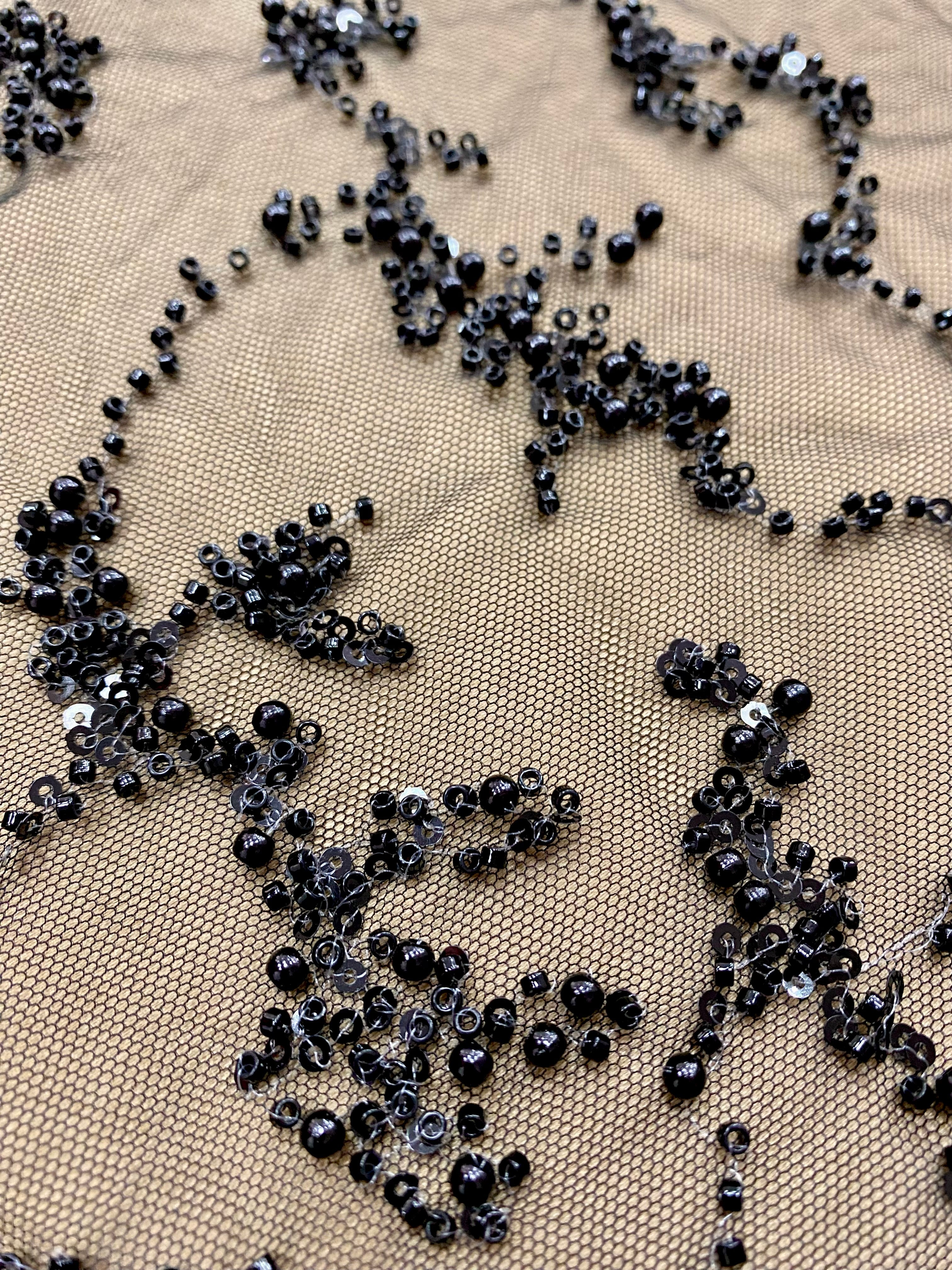 Dantela Couture Neagra cu Perle, Margele si Paiete