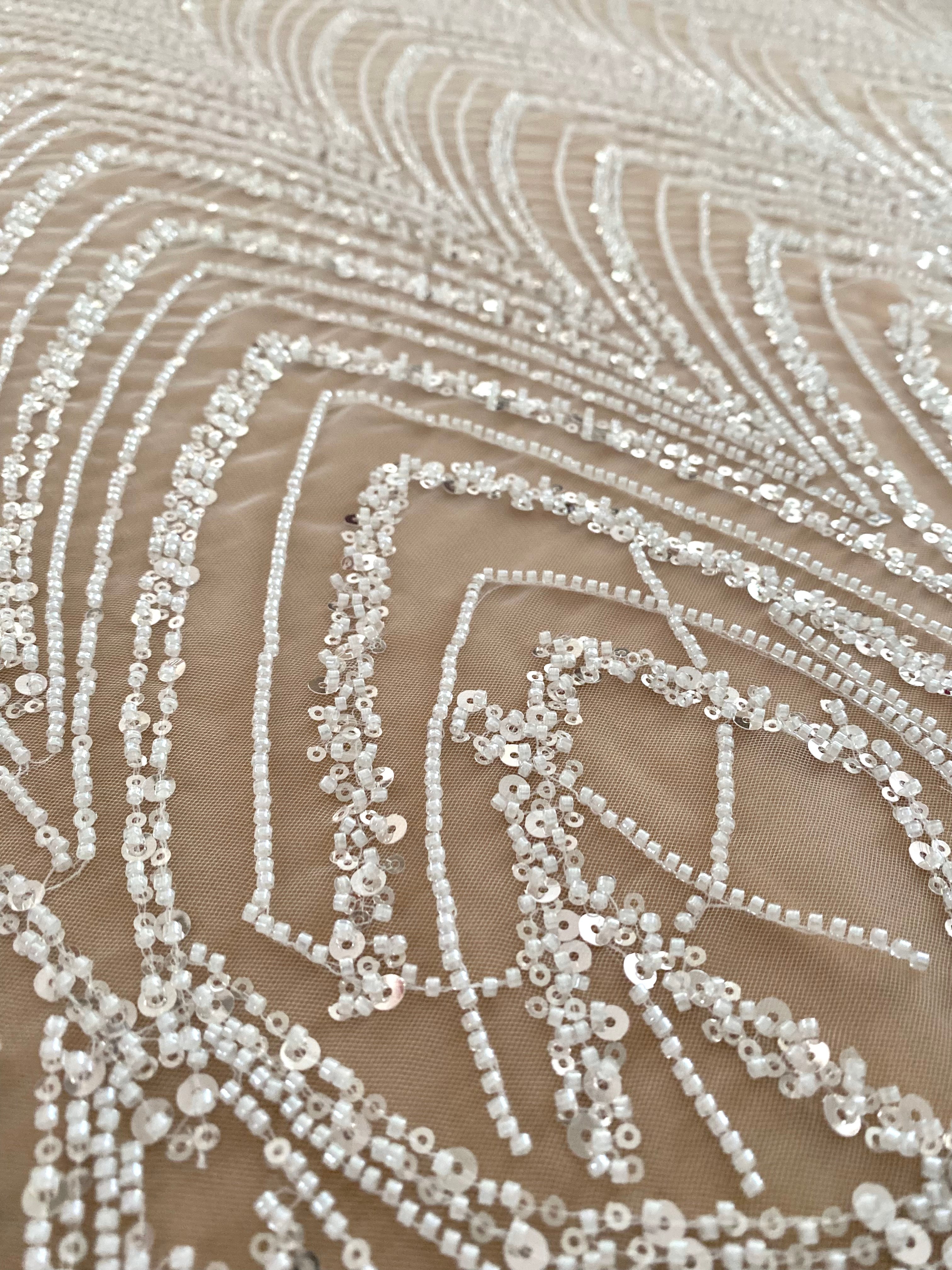 Cupon 2.30 m din Dantela Couture Ivory cu Model Geometric cu Margele si Paiete