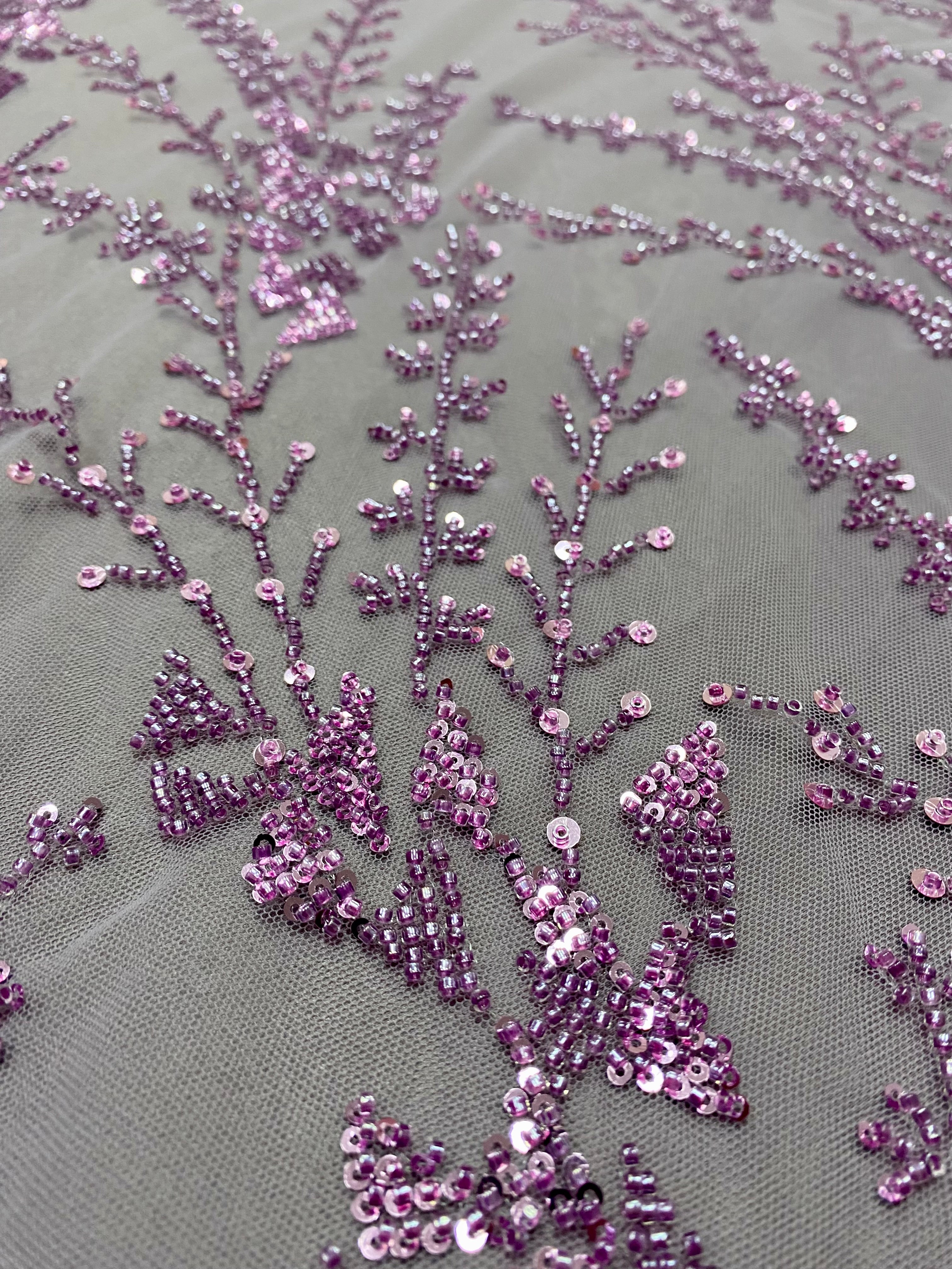 Dantela Couture Lavanda Pudrata cu Model Geometric, cu Margele si Paiete