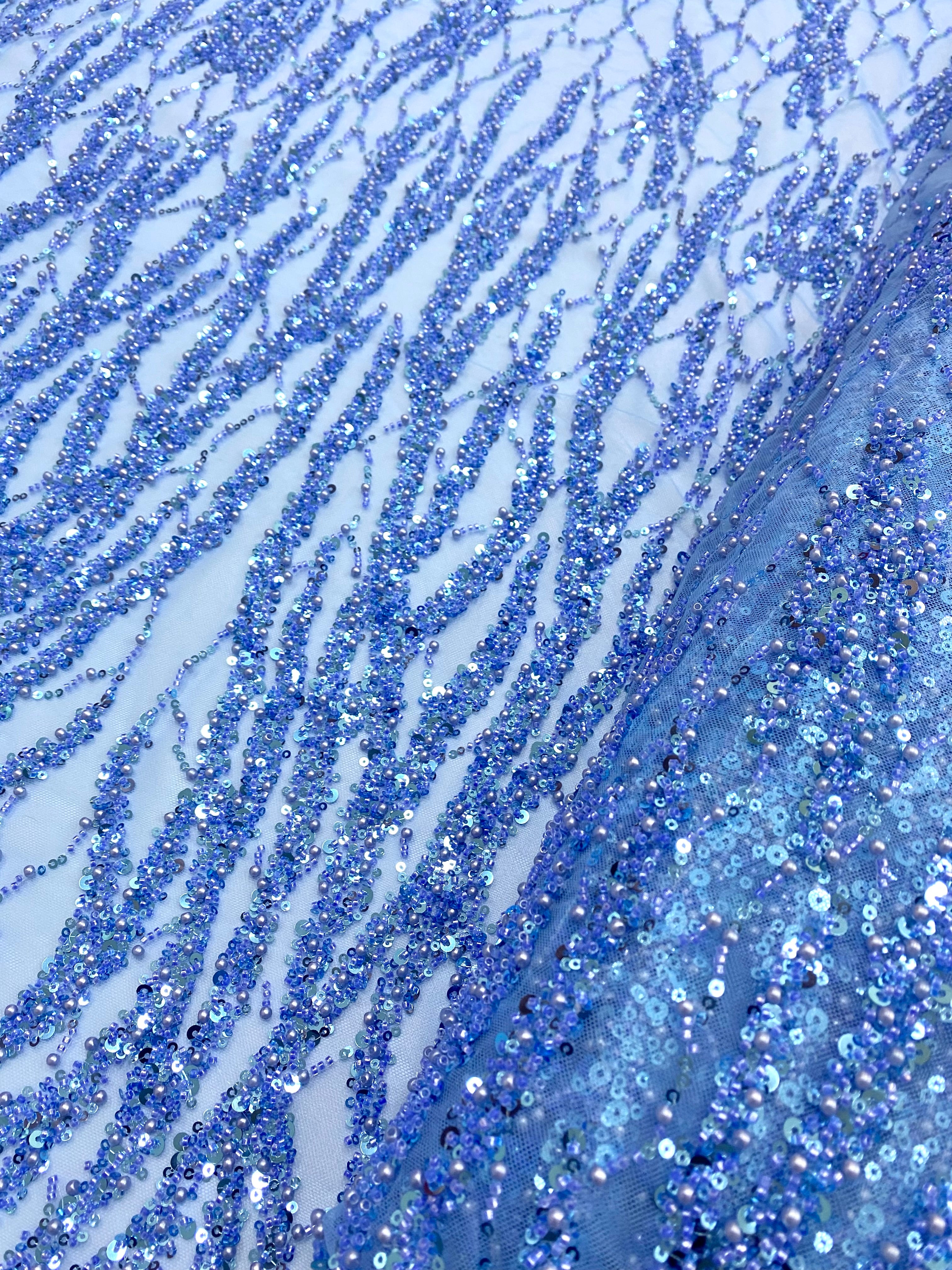 Dantela Couture Sky Blue cu Siraguri cu Perle, Margele si Paiete
