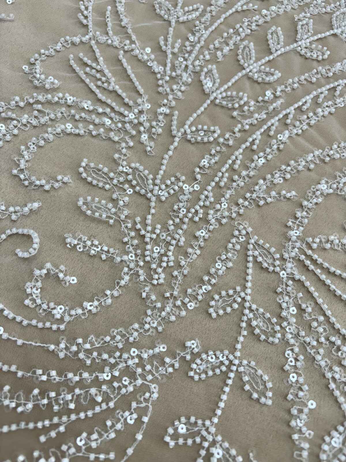 Dantela Couture Ivory cu Model Floral, cu Margele si Paiete