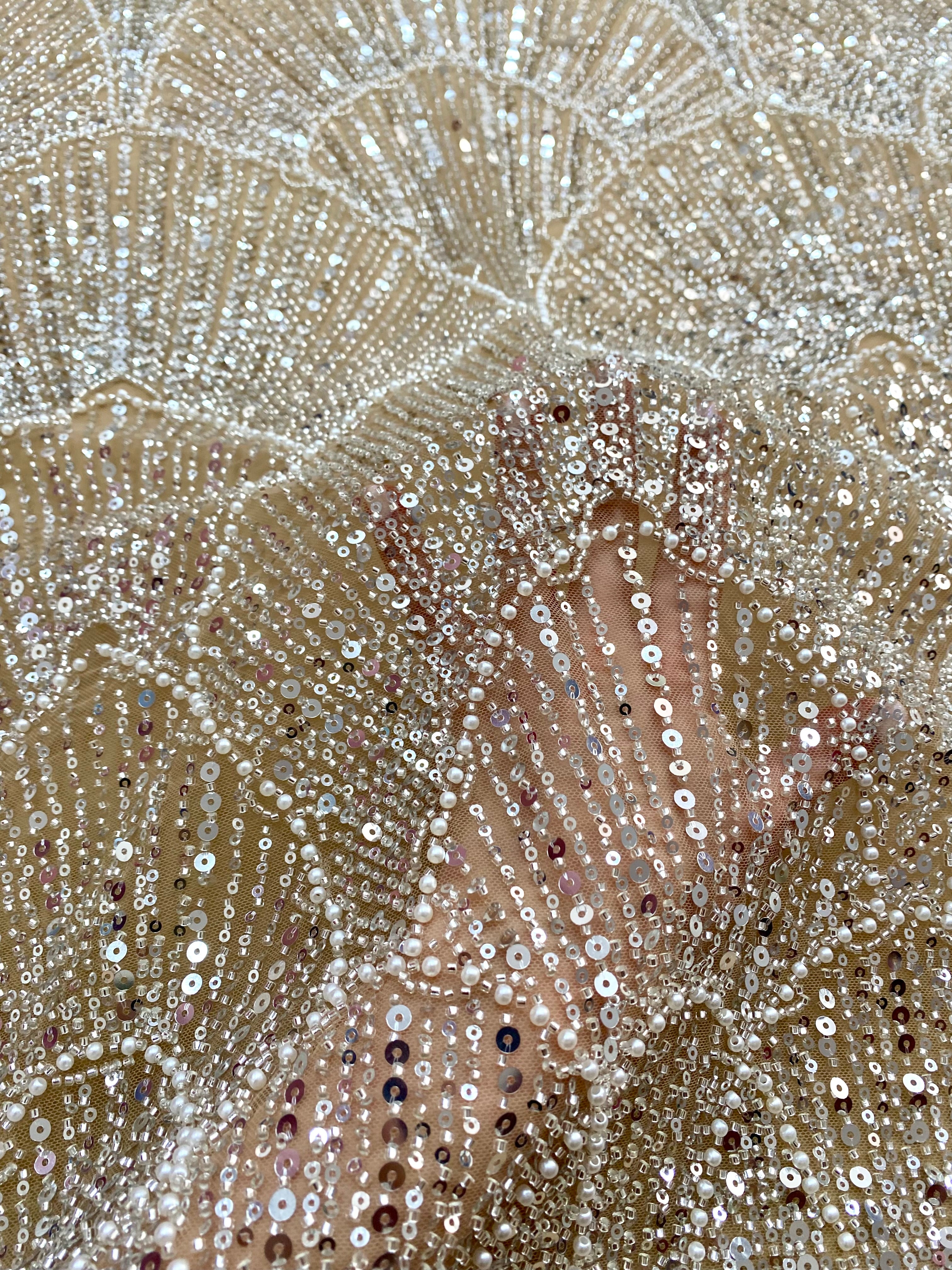 Cupon 1.6 m din Dantela Couture Argintie pe Tulle Nude cu Model Geometric, cu Perle, Margele si Paiete