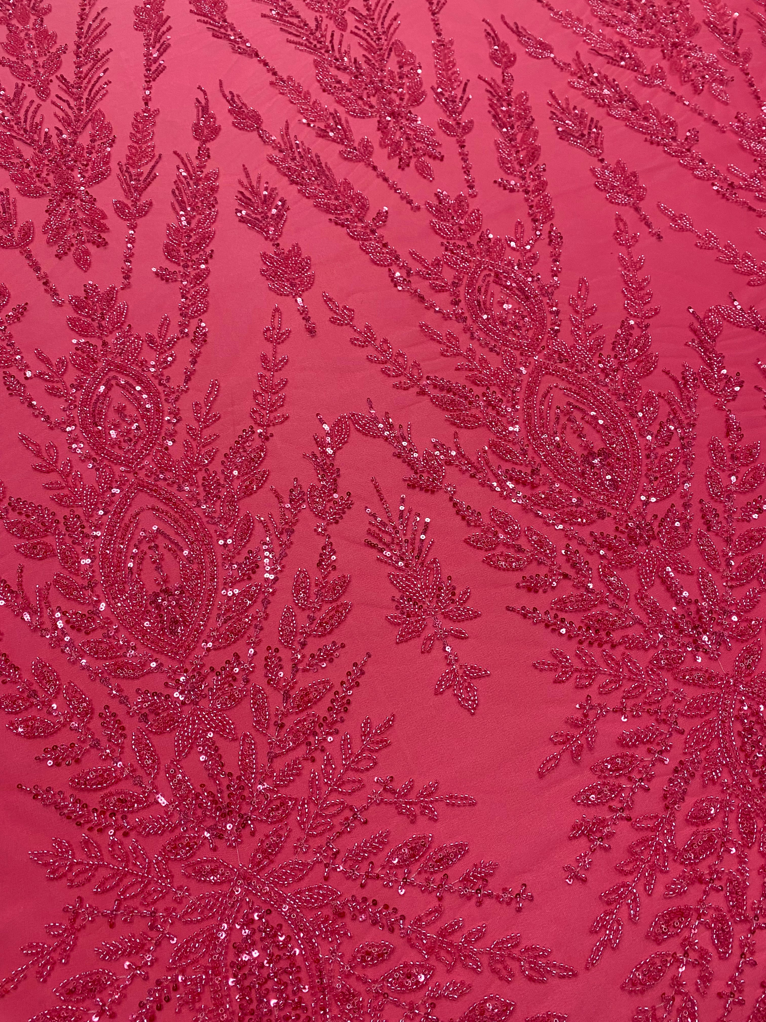 Dantela Couture Roz Coral cu Model Simetric, cu Margele si Paiete