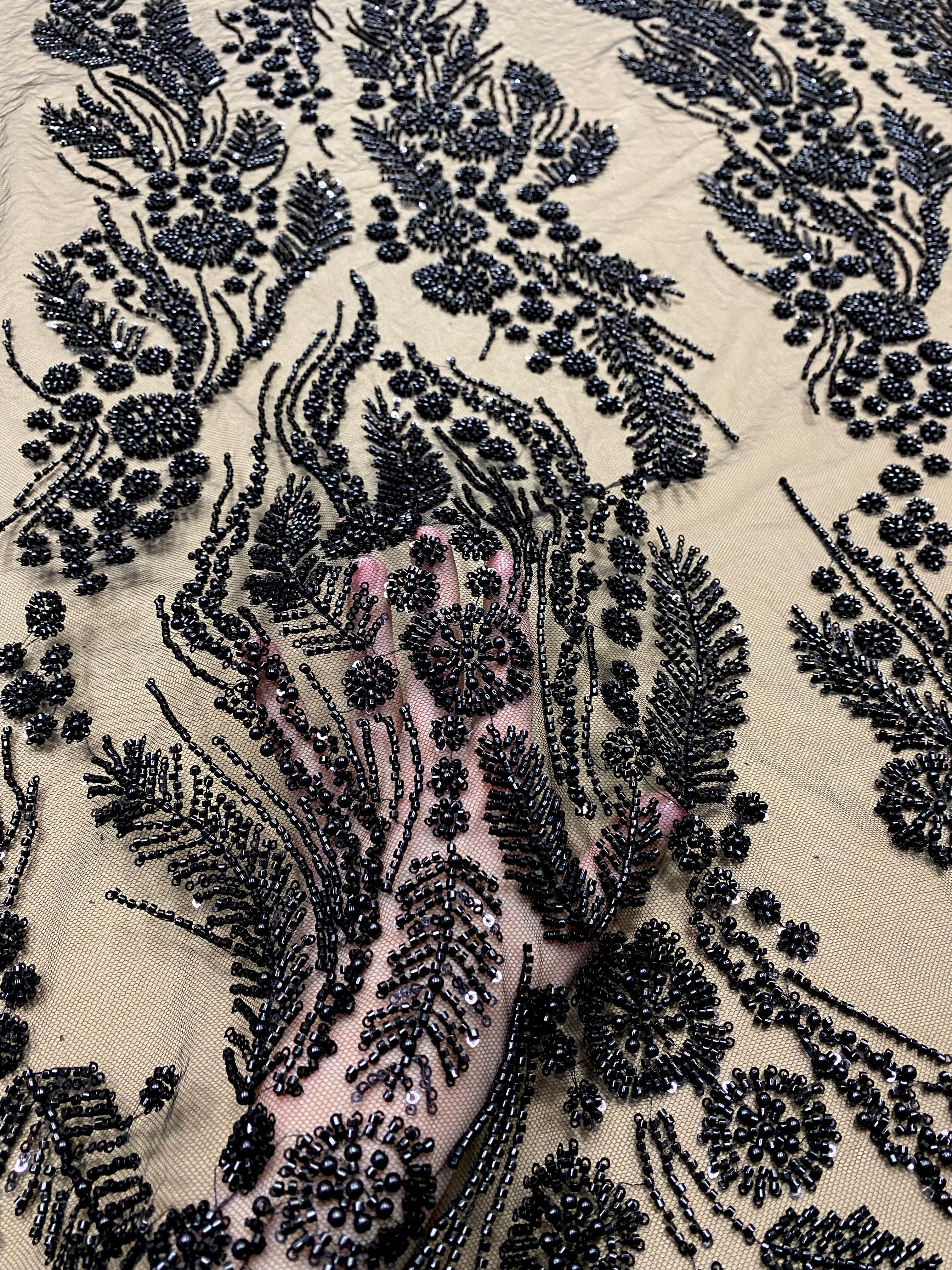 Dantela Couture Neagra cu Model Floral, Perle, Margele si Paiete