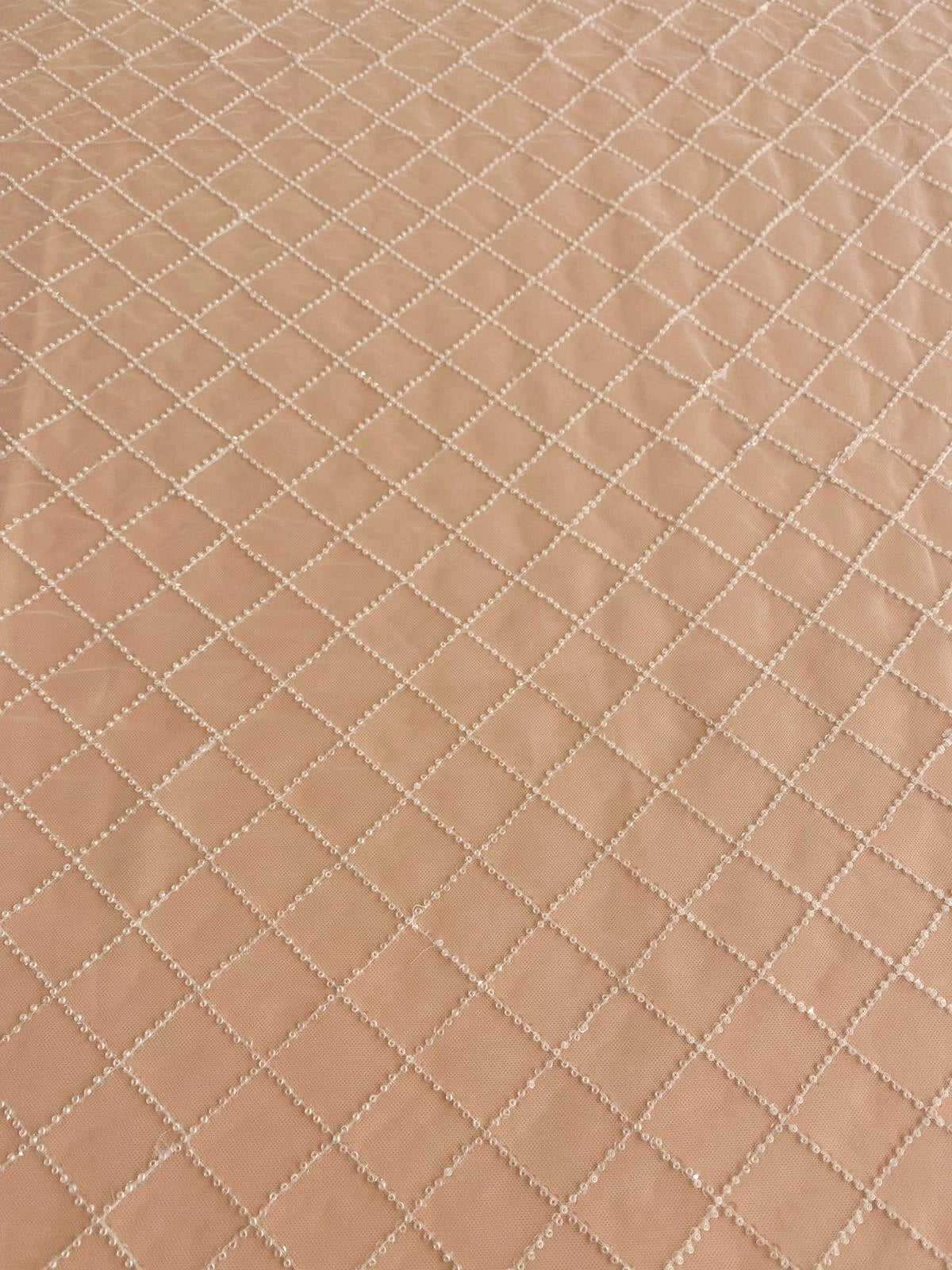 Dantela cu Model Geometric, cu Perle si Paiete