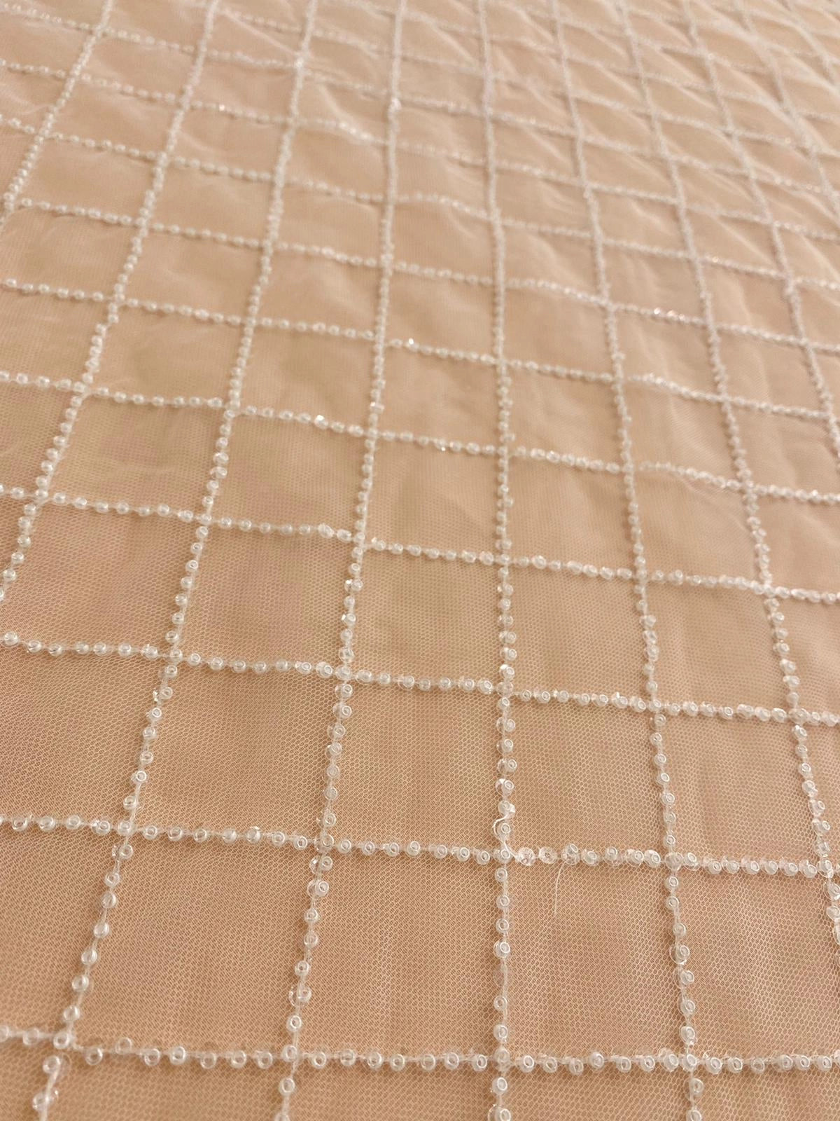 Dantela cu Model Geometric, cu Perle si Paiete
